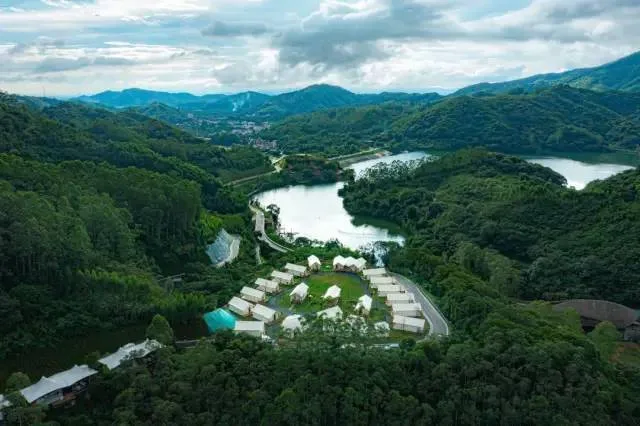 在从化邂逅宫崎骏【天人山水大地艺术园】入住星空帐篷+早餐+天人山水艺术园门票+美拍裸心泳池~平日不加价~ 实际 景区 山水