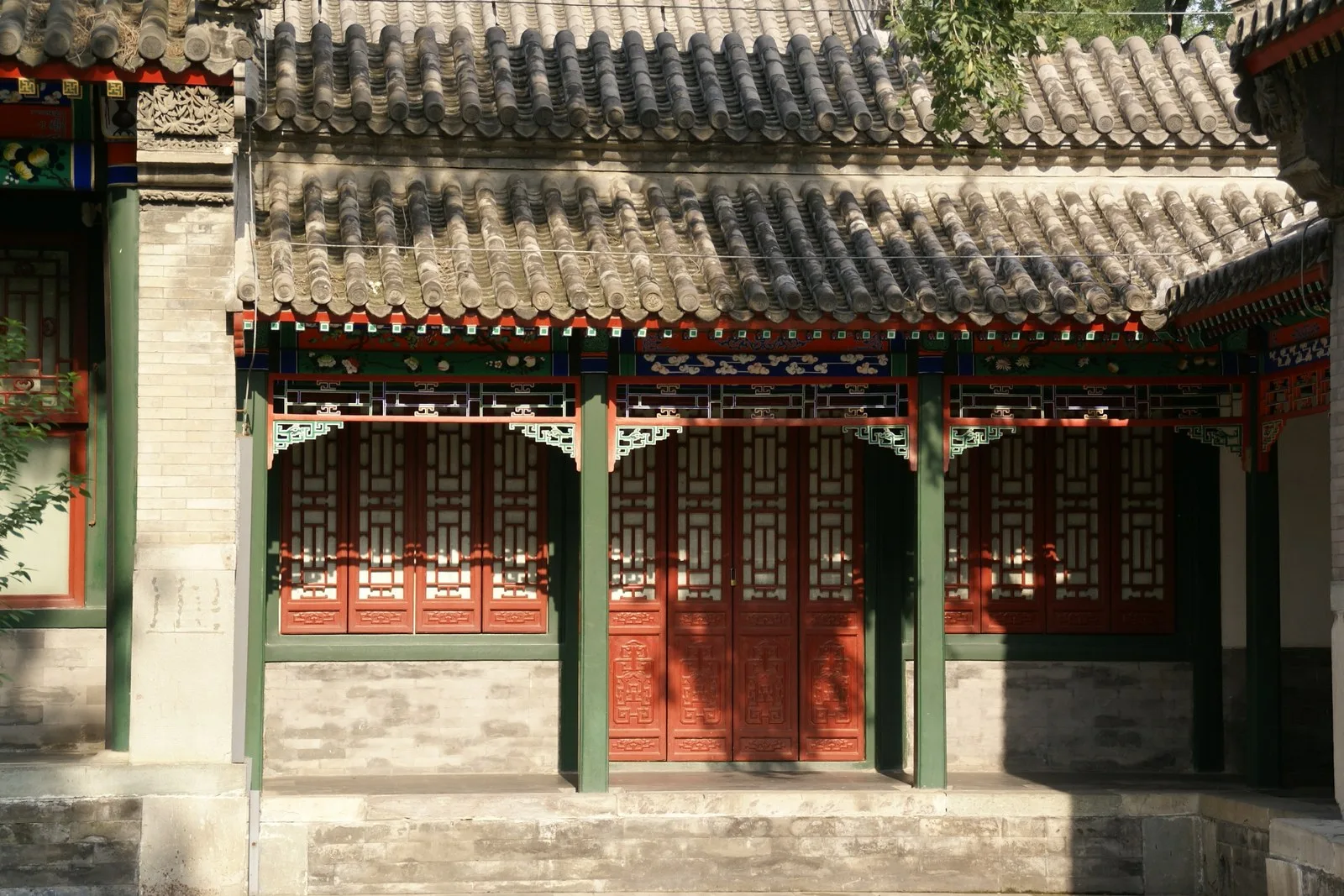 恭王府府邸与花园景观。