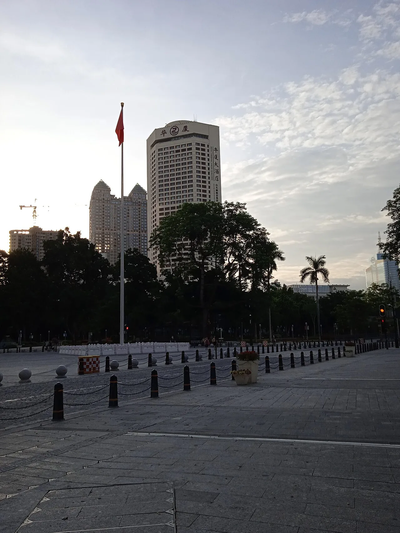 Guangzhou Municipality Yuexiu District Haizhu Square 20210718-02