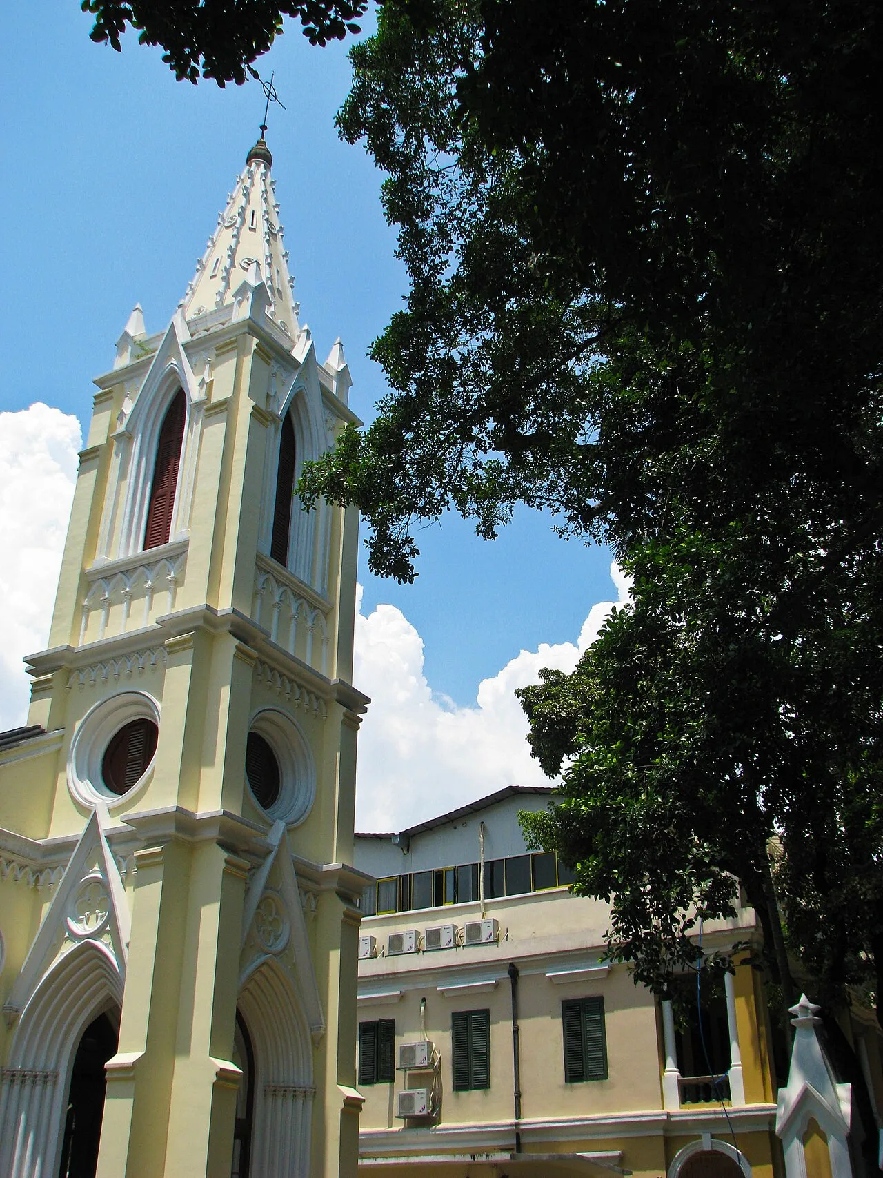 Shamian Island, Guangzhou (5929144006)