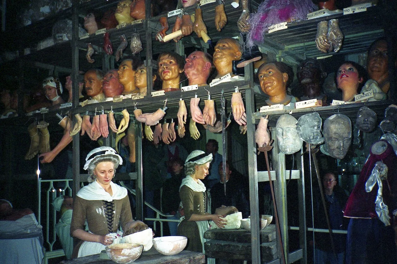 Mtussaud-1994
