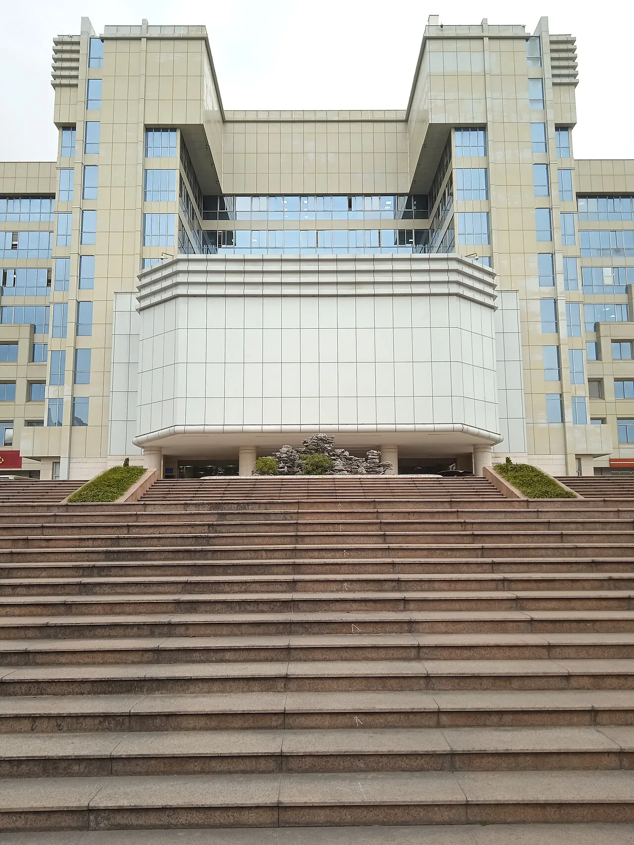 Guangzhou Development District West Area Former Management Committee Building 20240117