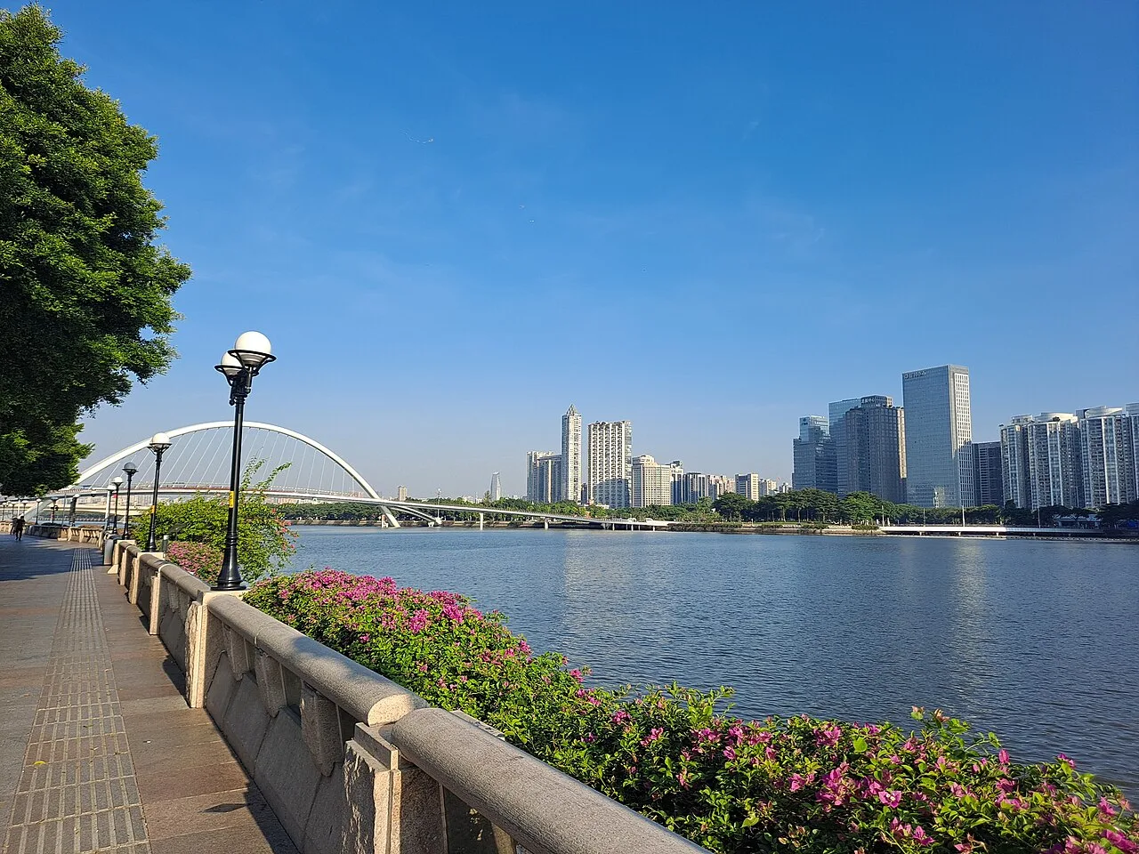 Haixin Bridge and Pearl